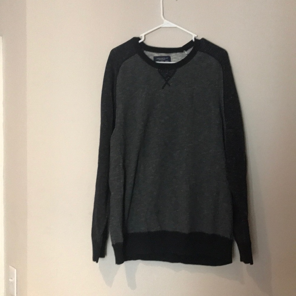 American eagle pullover